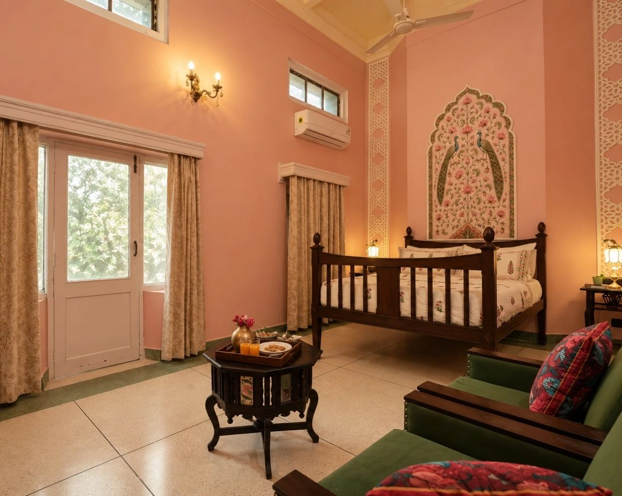 Gulab Mahal, a heritage room in the Royal Wing at Fort Unchagaon
